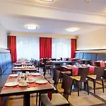 Hotel Achat Sternhotel 4*