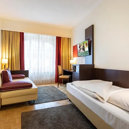 Achat Sternhotel מלון 4*