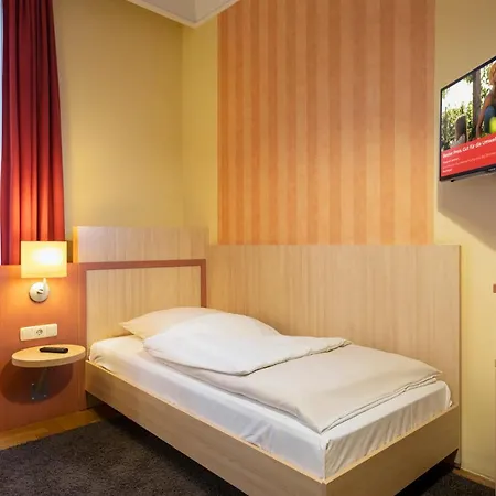 Achat Sternhotel מלון בון