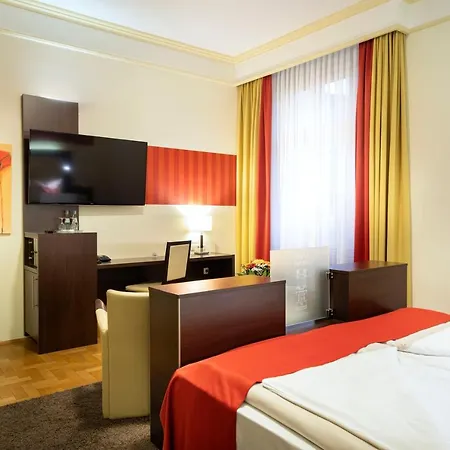 Achat Sternhotel Отель Бонн
