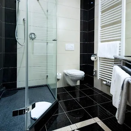 Achat Sternhotel 4*
