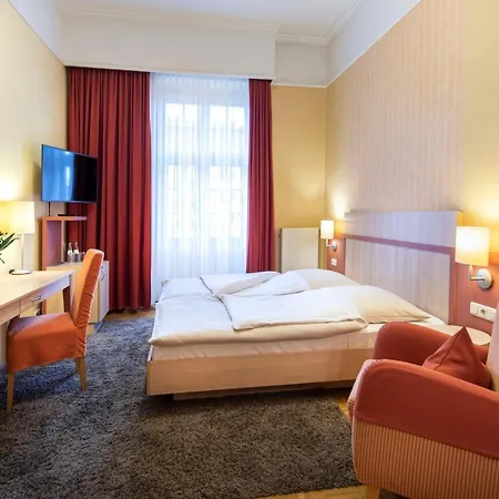 Отель Achat Sternhotel 4*
