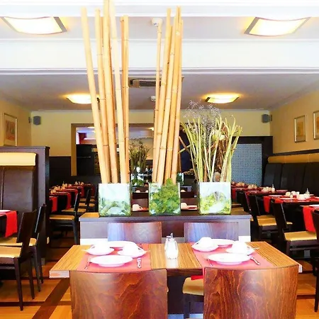 Achat Sternhotel فندق 4*