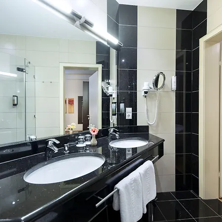 Achat Sternhotel בון