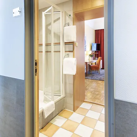 Achat Sternhotel 4* בון