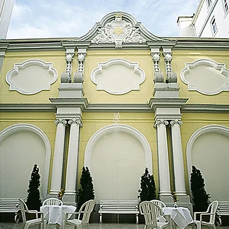 Achat Sternhotel מלון בון