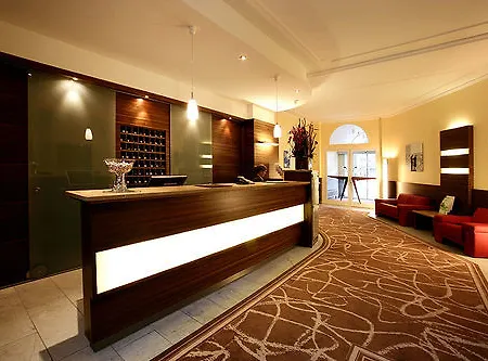 فندق Achat Sternhotel بون