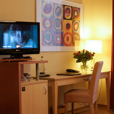 Achat Sternhotel מלון