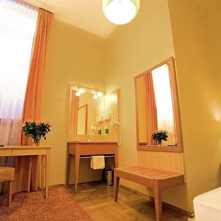 Hotel Achat Sternhotel 4*