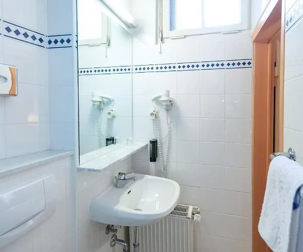 Achat Sternhotel Hotel Bonn